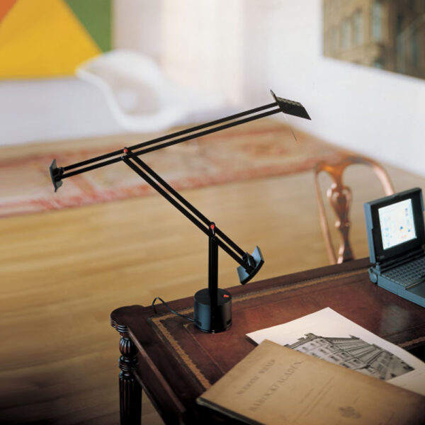 TIZIO 35 επιτραπέζιο φωτιστικό