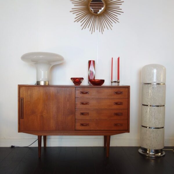 LESBO επιτραπέζιο φωτιστικό