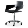 B32 HO swivel chair on wheels