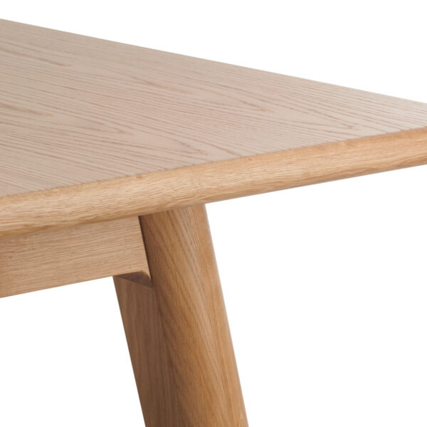 TRAN TRAN τραπέζι