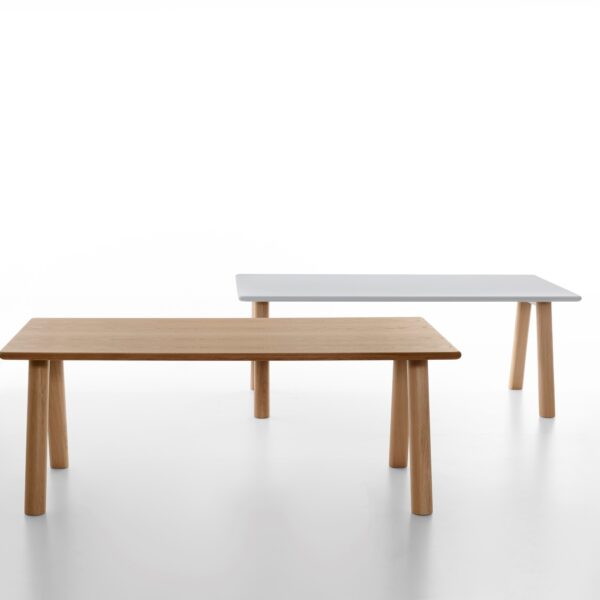 TRAN TRAN τραπέζι