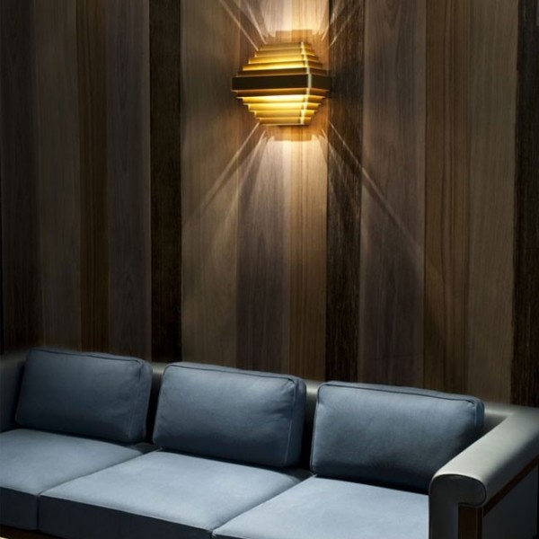 J.J.W. 01  φωτιστικό τοίχου