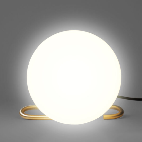 nh επιτραπέζιο φωτιστικό