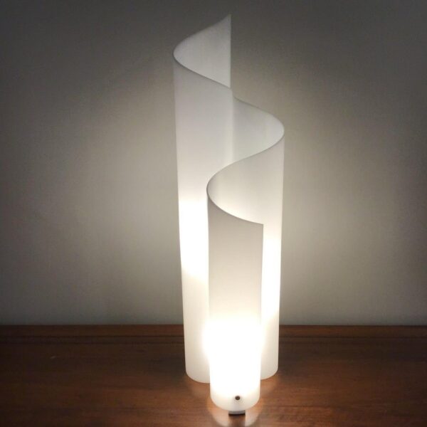 MEZZACHIMERA επιτραπέζιο φωτιστικό