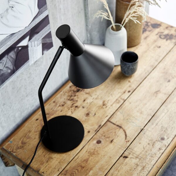 1926-d17fa66567294e5ca956ed13d2910ddf LYSS επιτραπέζιο φωτιστικό