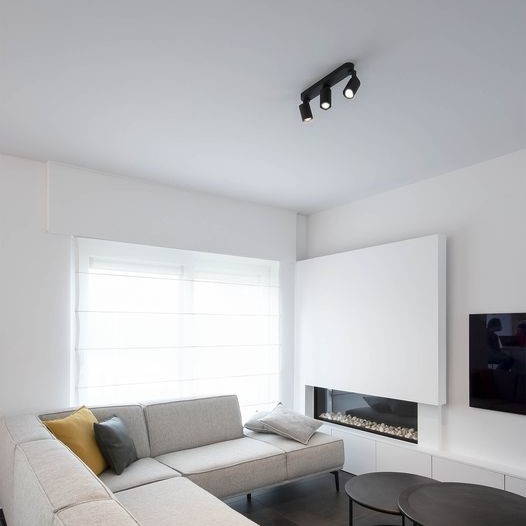 SQUBE ON BASE TRIPLE spot με βάση