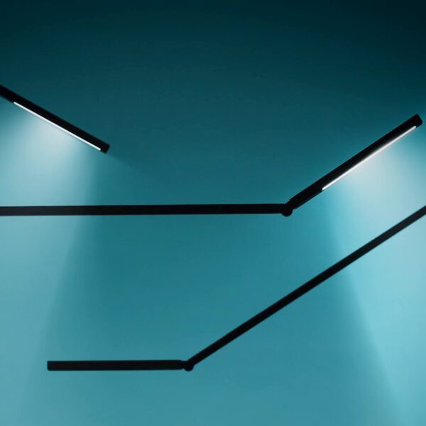 3266-b2f764007471445283af23de4f6bc0a1 UNTITLED LINEAR επιτραπέζιο φωτιστικό