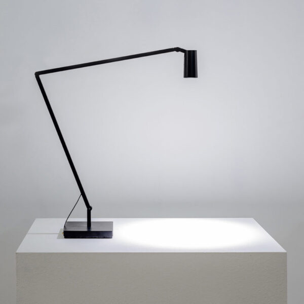 UNTITLED SPOT επιτραπέζιο φωτιστικό