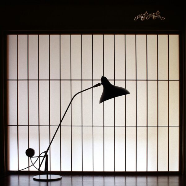 MANTIS BS3 επιτραπέζιο φωτιστικό