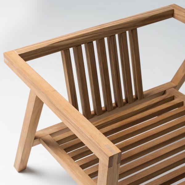 UMOMOKU πολυθρόνα