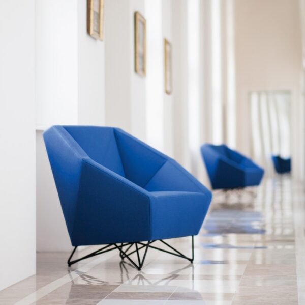 3552-faff55ebdcf04755a0933f73397eb072 3ANGLE πολυθρόνα