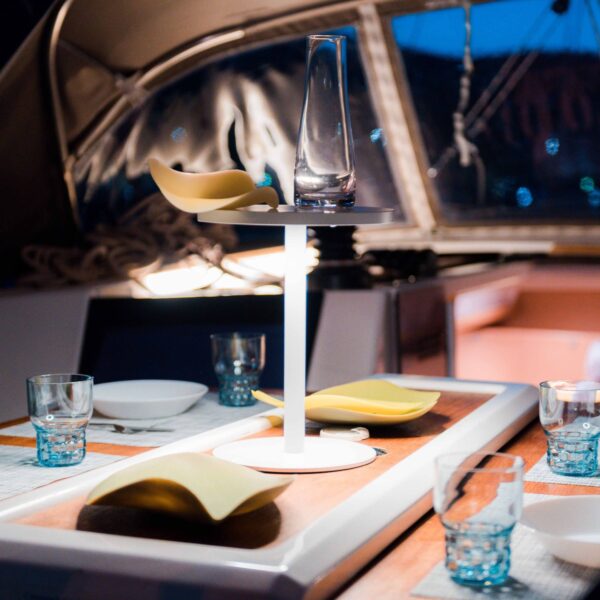 EDVIGE φορητό επιτραπέζιο φωτιστικό