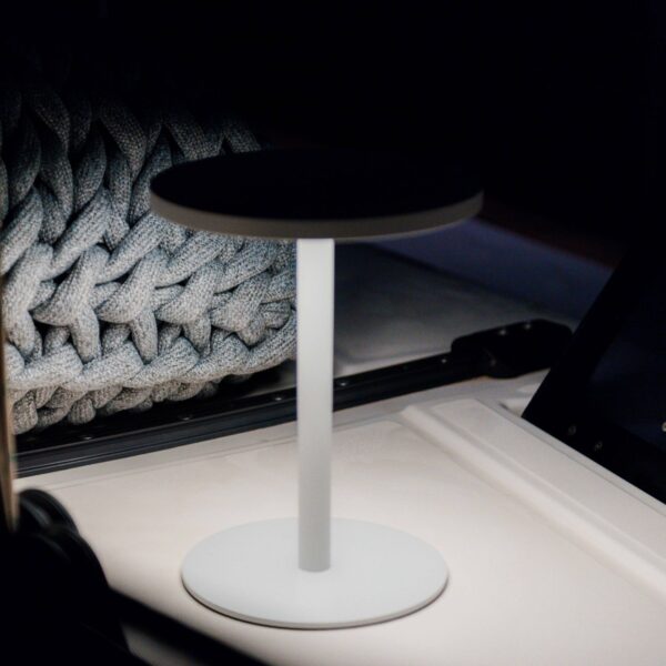 EDVIGE φορητό επιτραπέζιο φωτιστικό