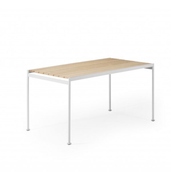 3753-899c64cb6d6a44008059e0c1b6aa2e37 JUGO τραπέζι