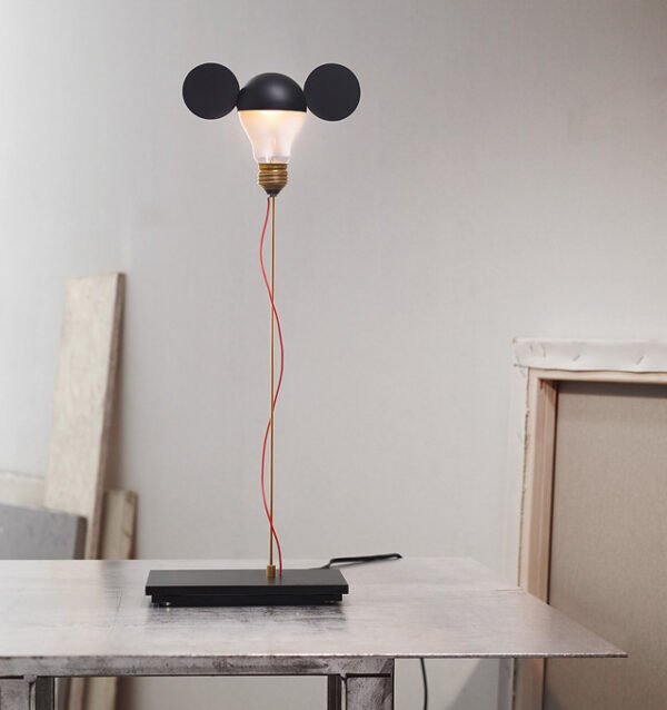 376_2 I RICCHI POVERI - TOTO επιτραπέζιο φωτιστικό