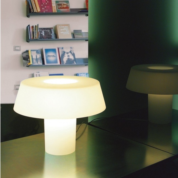 AMAMI επιτραπέζιο φωτιστικό