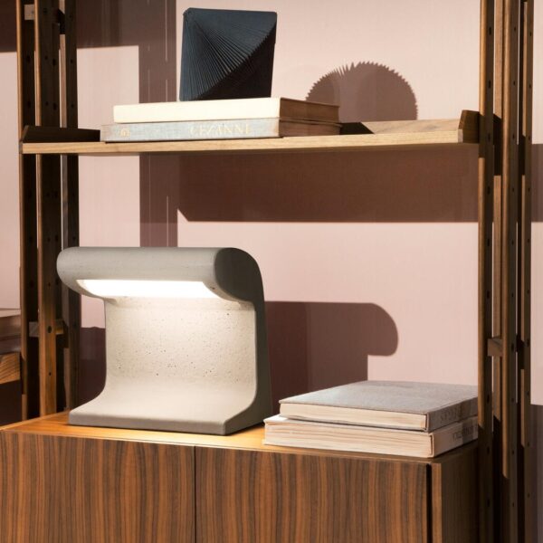 BORNE BÉTON PETITE επιτραπέζιο φωτιστικό