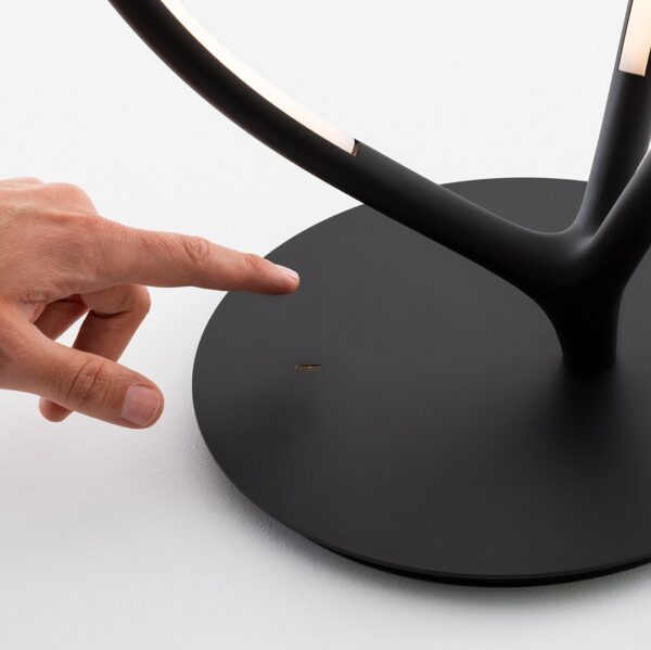 4140-ddf1f753b54348229a503e492bd4cb97 ARRIVAL επιτραπέζιο φωτιστικό