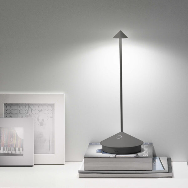 PINA φορητό επιτραπέζιο φωτιστικό