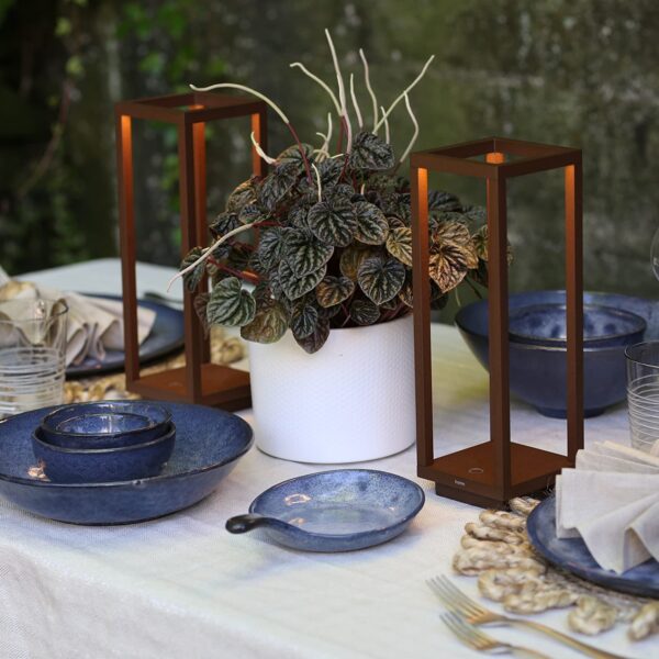 HOME PRO φορητό επιτραπέζιο φωτιστικό