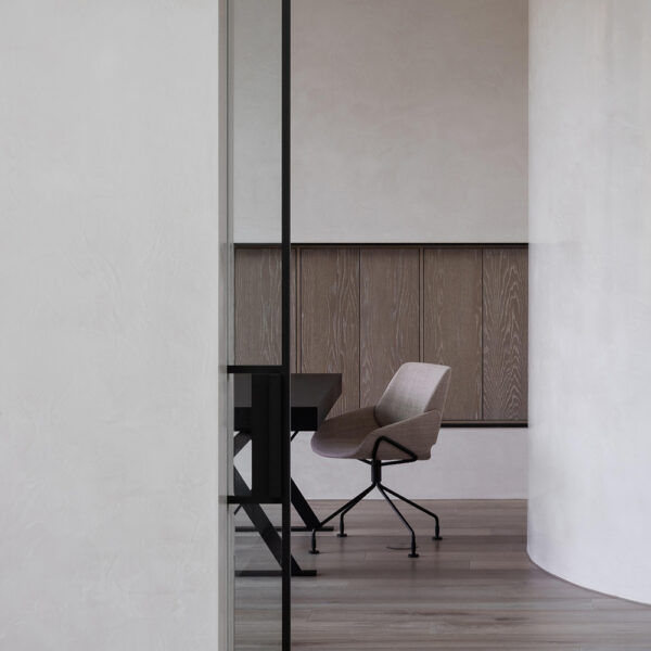 MONK περιστρεφόμενη καρέκλα