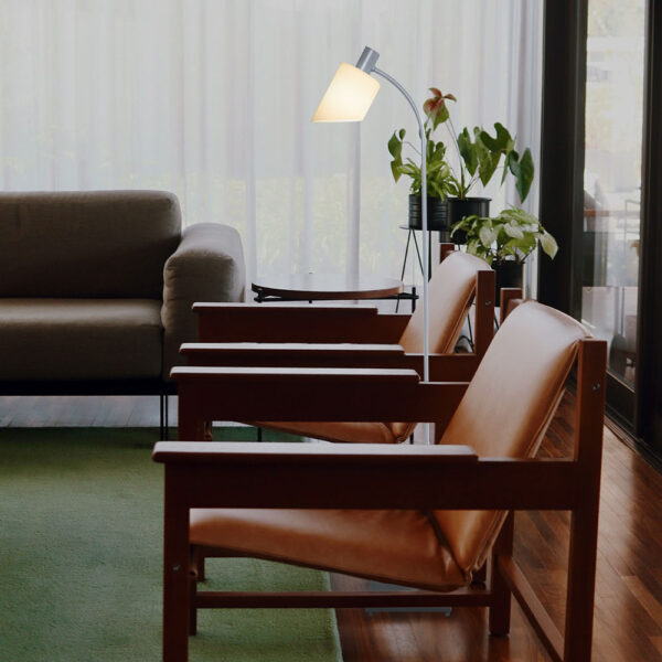 LAMPE DE BUREAU φωτιστικό δαπέδου