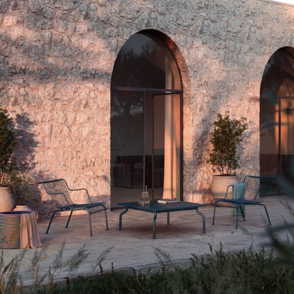 SOUTH χαμηλή πολυθρόνα