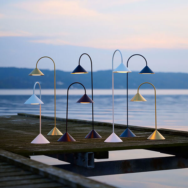 GRASP φορητό επιτραπέζιο φωτιστικό