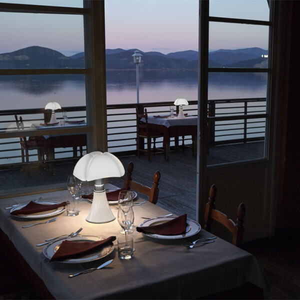 MINIPIPISTRELLO φορητό επιτραπέζιο φωτιστικό