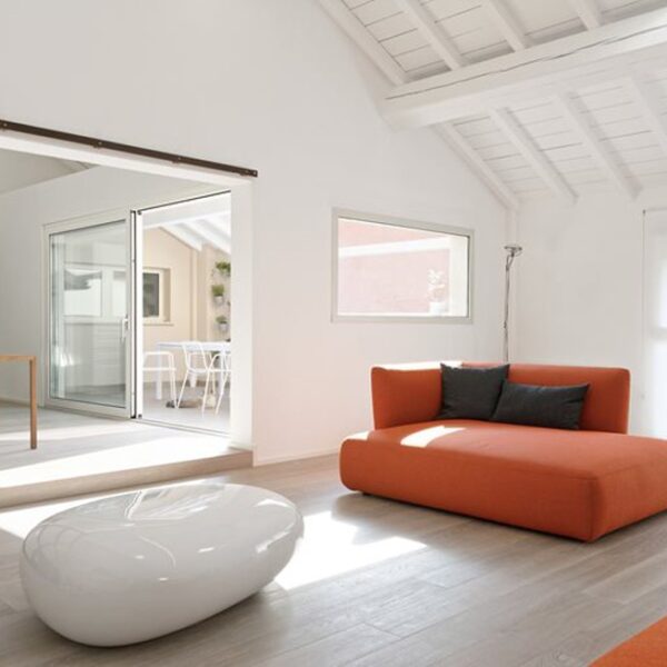 6909-f447157553f54b73ad57652813b5b152 KOISHI πουφ