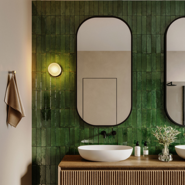 HAJO IP44 1.0 φωτιστικό τοίχου με μαυρη βαση phase cut