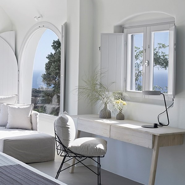 GHETTO επιτραπέζιο φωτιστικό