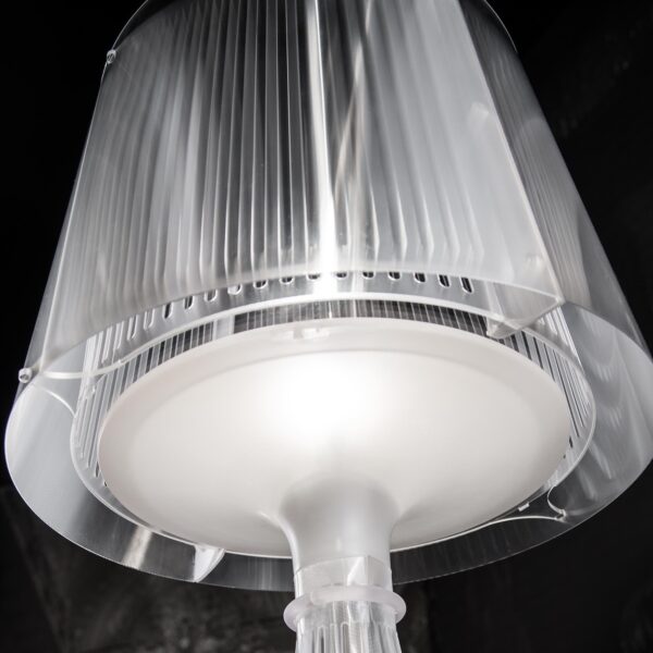 LIZA επιτραπέζιο φωτιστικό