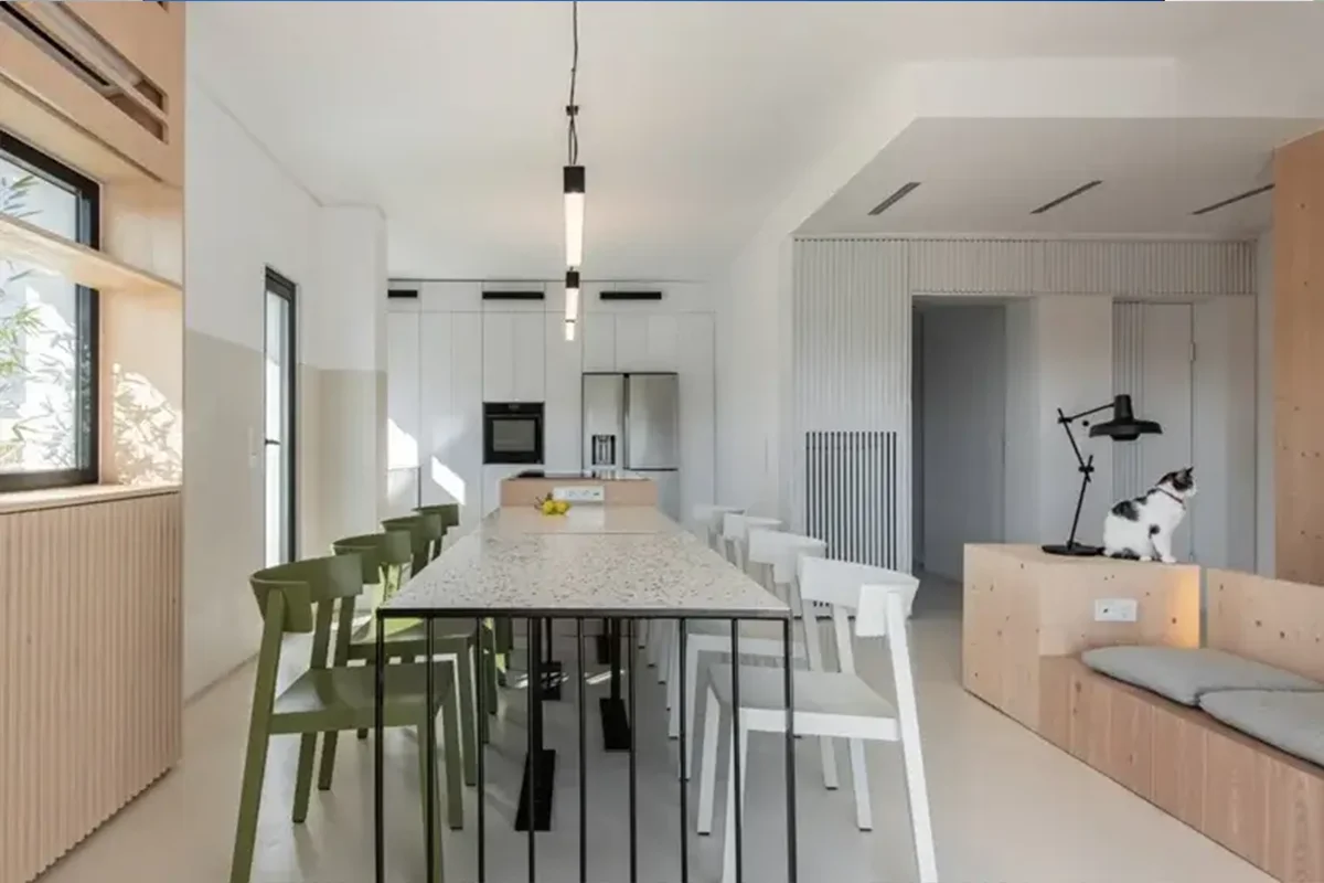 Luminous Minimal Apartment